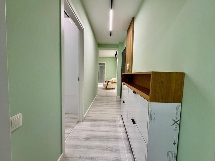 Apartament cu 3 camere decomandat în Ștefăneștii de Jos