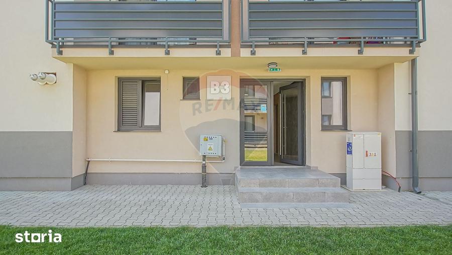 Apartament cu 3 camere, mobilat în Tractorul