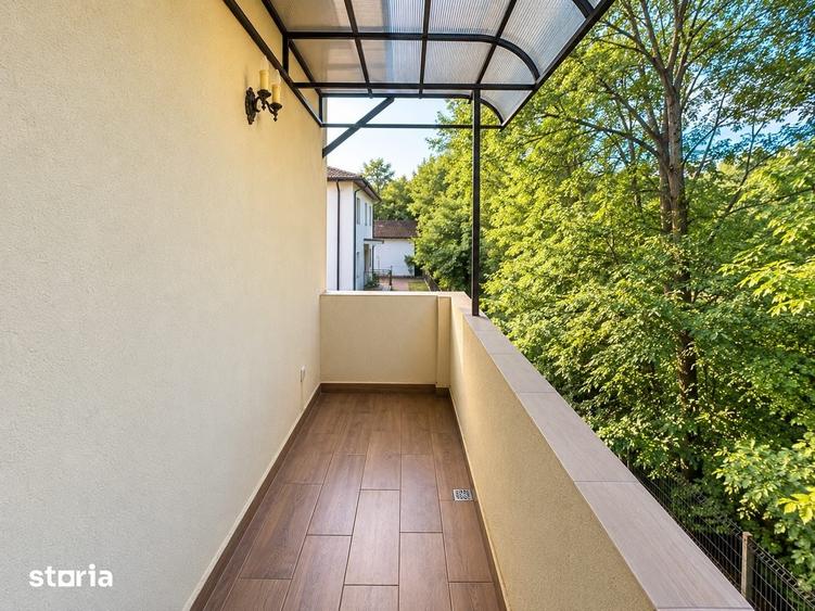 Casă cu 5 camere cu Teren 450 Mp în Nicolina
