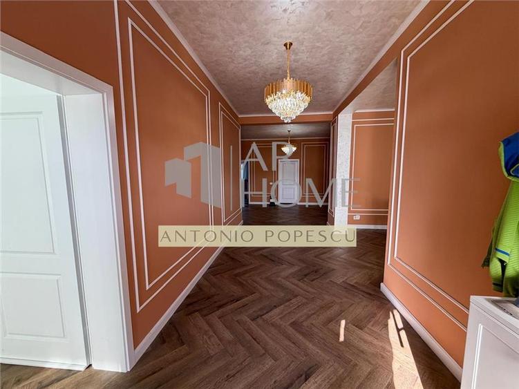 Casă individuală cu 5 camere cu Piscina în Strejnicu