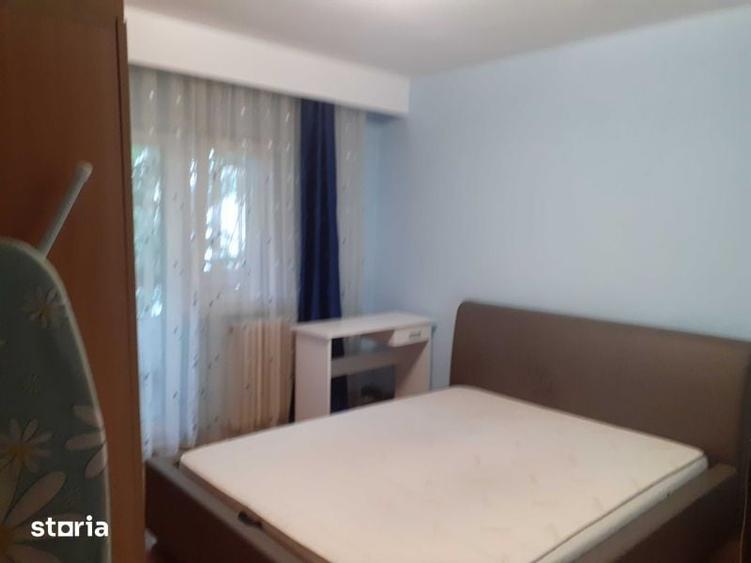 Apartament cu 3 camere decomandat în Zorilor