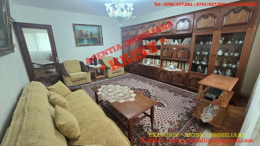 Apartament cu 3 camere decomandat în Găvana