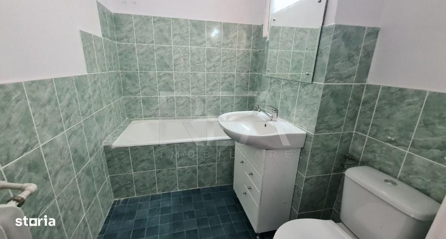 Apartament cu 3 camere decomandat în Drumul Taberei