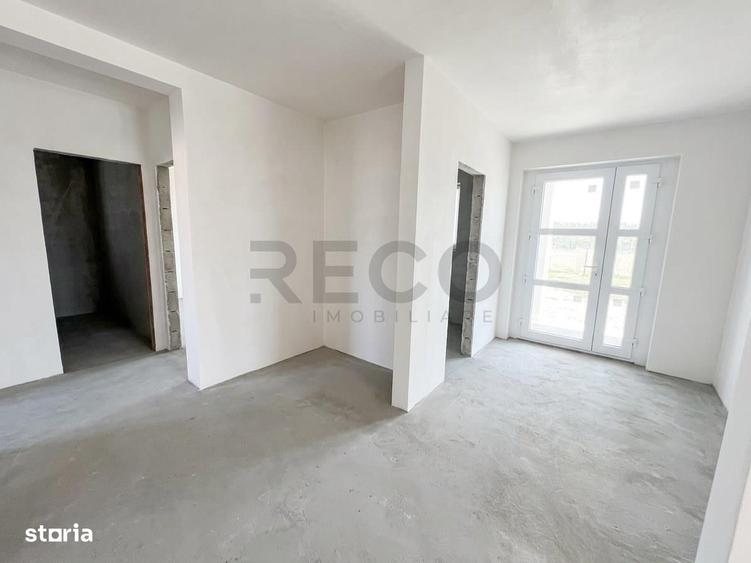Casă cu 4 camere cu Teren 437 Mp în Sântandrei