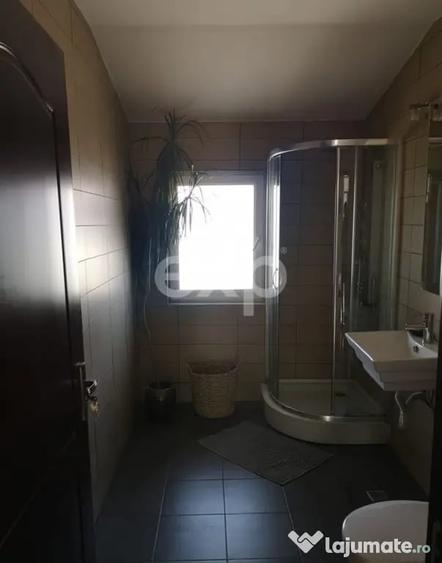 Apartament cu 2 camere semidecomandat în Florești