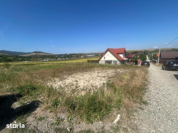 Teren de 450 mp, în Gârcina