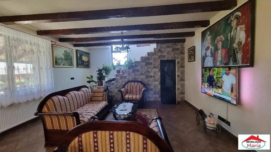 Casă cu Teren 1452 Mp în Lazuri