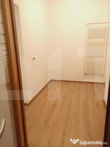 Apartament cu 8 camere nedecomandat în Iosefin