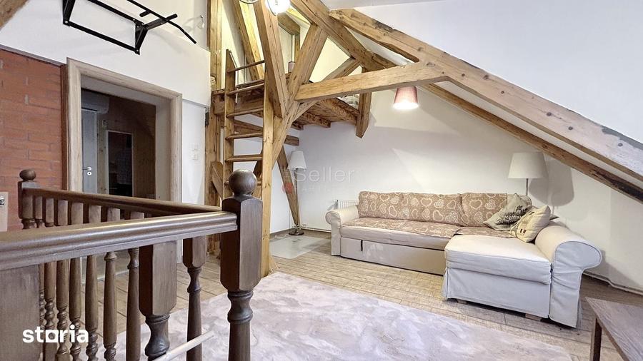 Apartament cu 4 camere în Centrul Istoric
