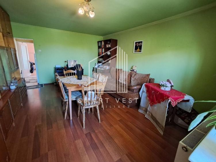 Apartament cu 2 camere decomandat, mobilat în Micro 17