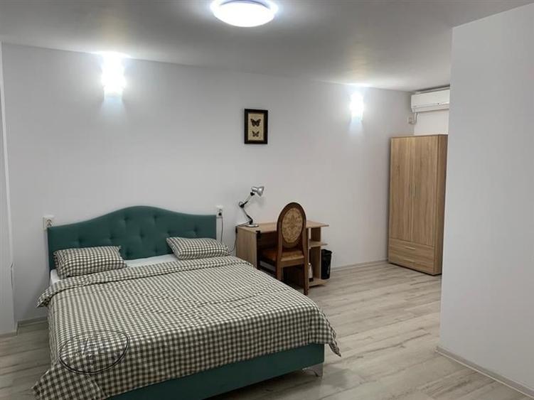 Casă cu 15 camere cu Teren 700 Mp în Poștei - Bucov