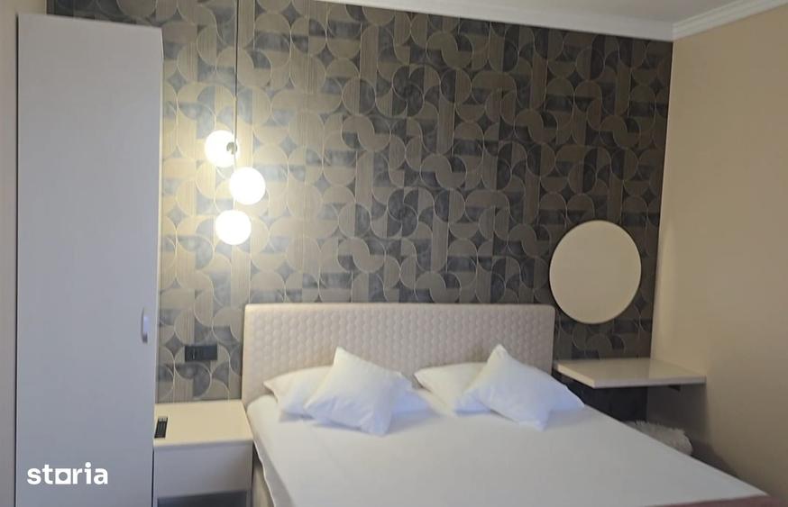 Casă cu 7 camere cu Teren 1500 Mp în Sânmartin
