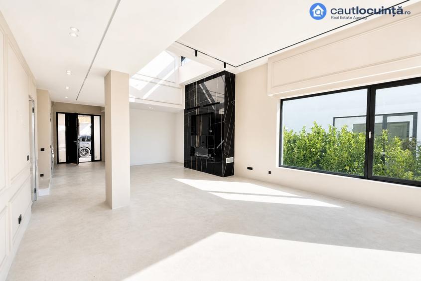 Casă cu 5 camere cu Teren 720 Mp în Corbeanca