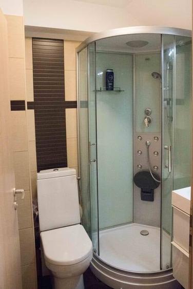 Apartament cu 4 camere decomandat, mobilat în Între Lacuri