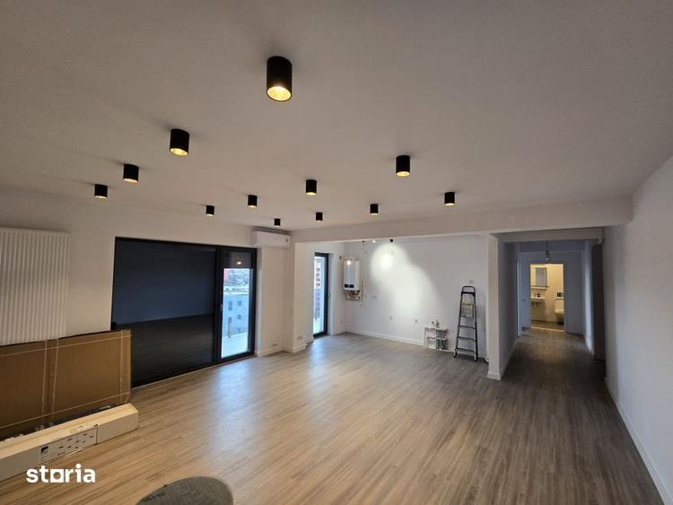 Apartament cu 3 camere decomandat în Negru Vodă