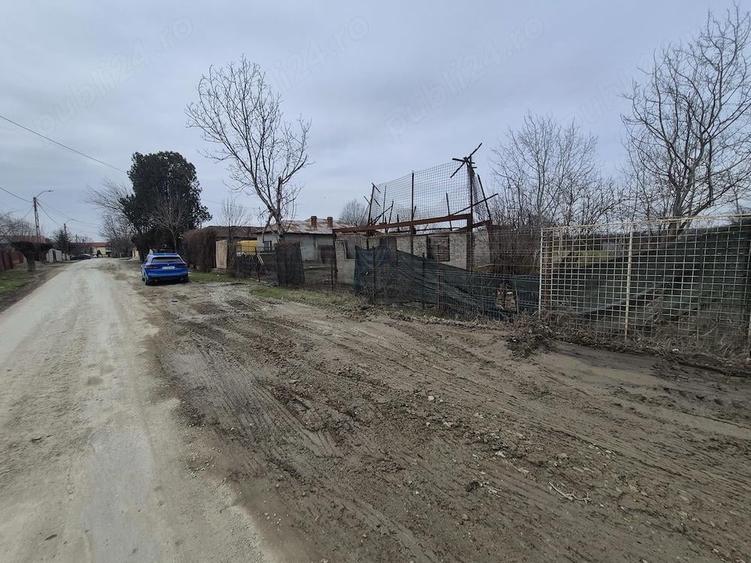 Teren de 1486 mp, în Pruni