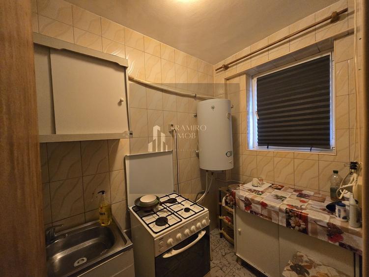 Garsonieră decomandată, mobilată în Vitan