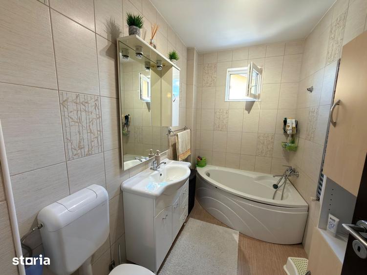 Apartament cu 3 camere în Turnișor