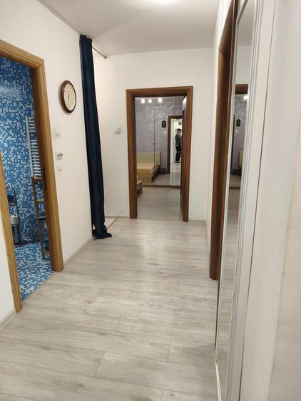 Apartament cu 2 camere decomandat în Drumul Taberei