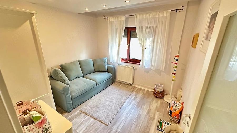 Apartament cu 3 camere decomandat în Dâmbovița