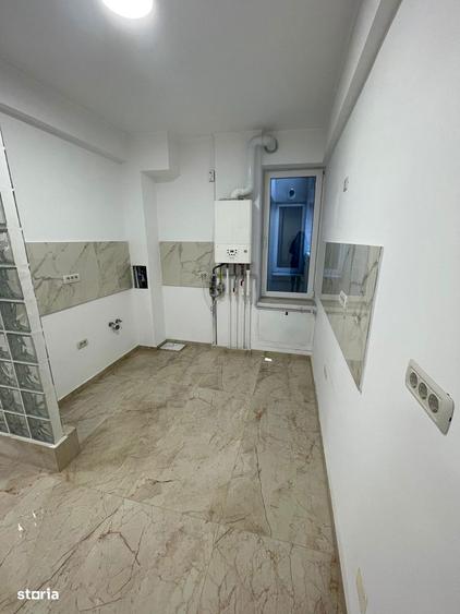 Apartament cu 4 camere în Străulești
