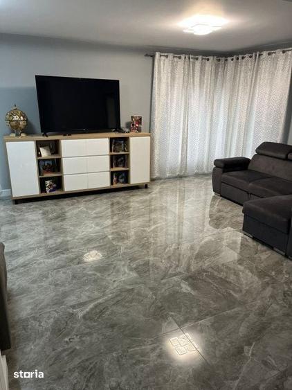 Casă cu 4 camere cu Teren 430 Mp în Dezmir