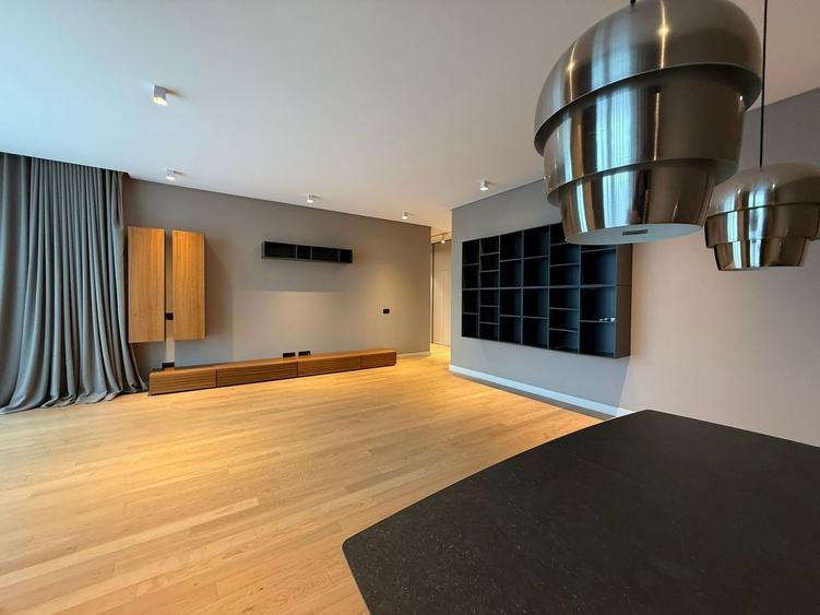 Apartament cu 4 camere, mobilat în Floreasca