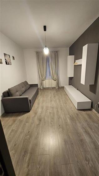 Apartament cu 3 camere semidecomandat, mobilat în Floreasca