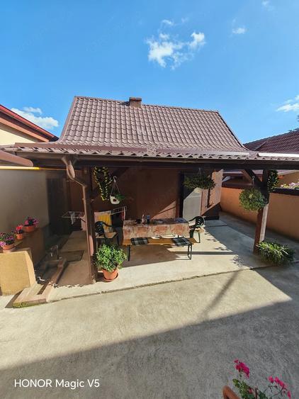 Casă cu Teren 790 Mp în Ghiroda