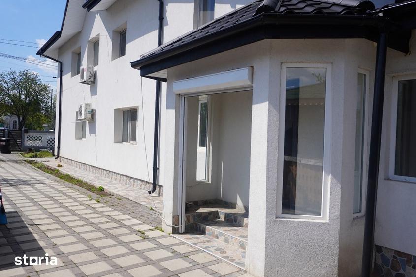 Casă cu 8 camere cu Teren 380 Mp în Snagov