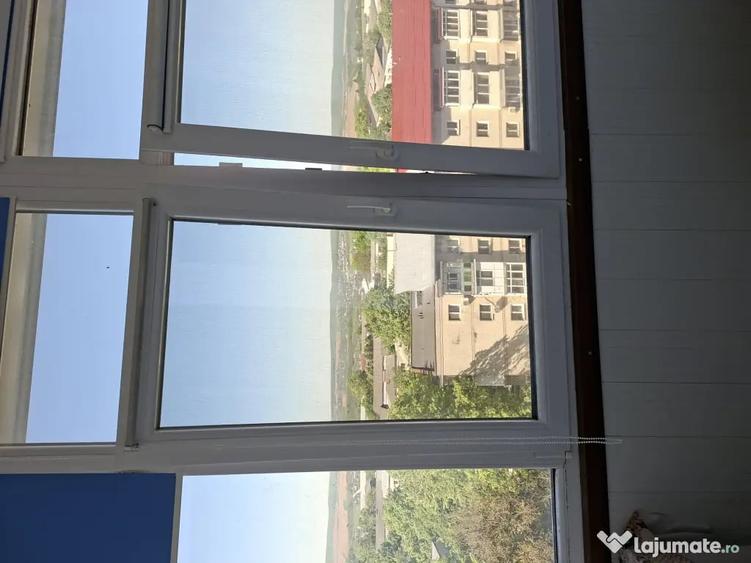 Apartament cu 2 camere decomandat în Sud