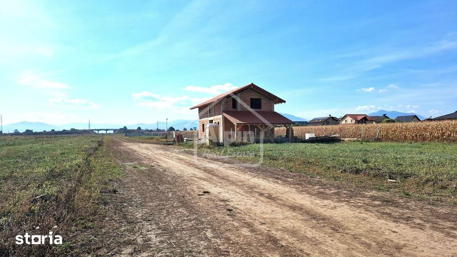 Teren de 1015 mp, în Hărman
