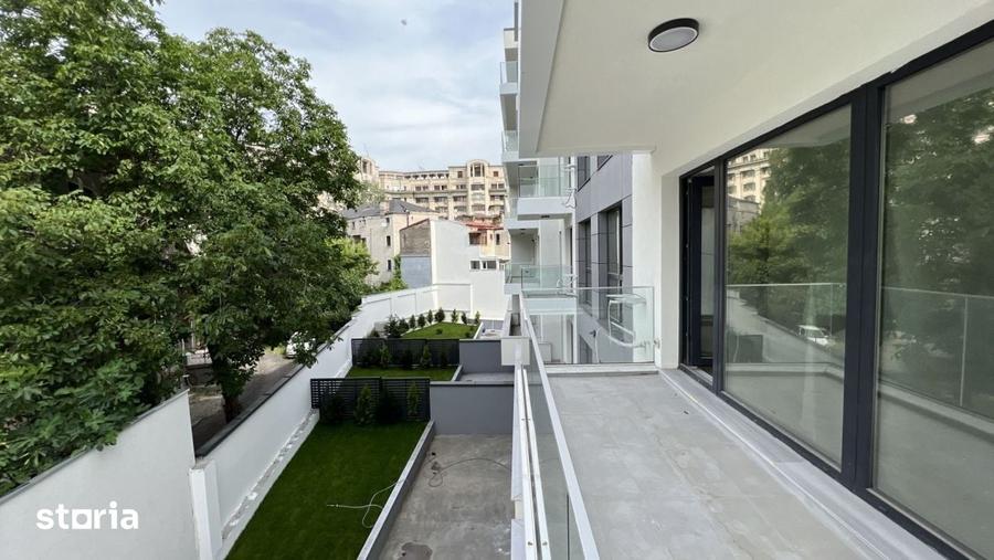 Apartament cu 2 camere semidecomandat în Centrul Civic