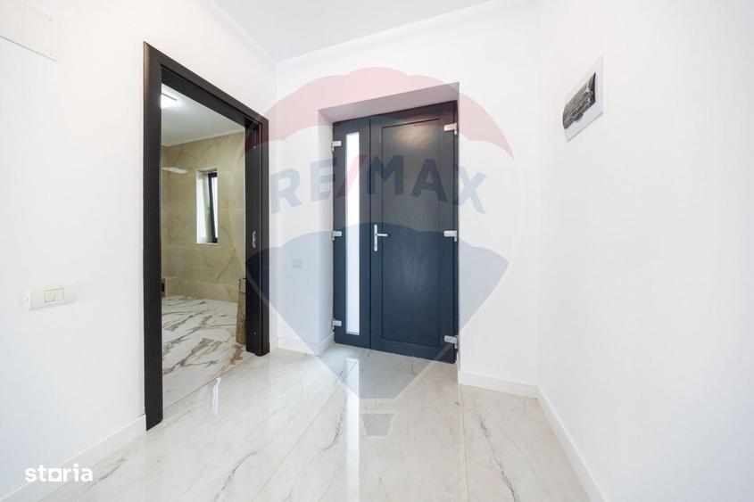Casă cu 4 camere în Astra