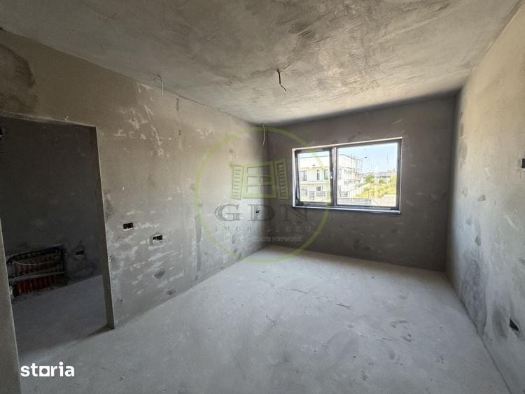 Casă cu 4 camere cu Teren 252 Mp în Malu Mare