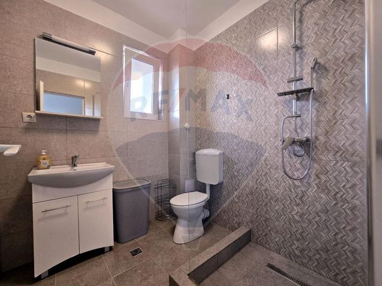 Apartament cu 2 camere, mobilat în Florești