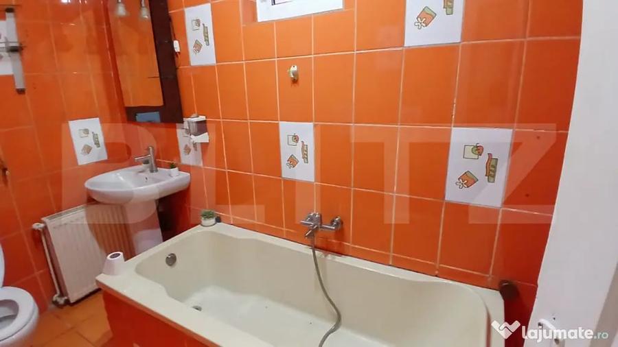 Casă cu 4 camere cu Teren 1182 Mp în Central
