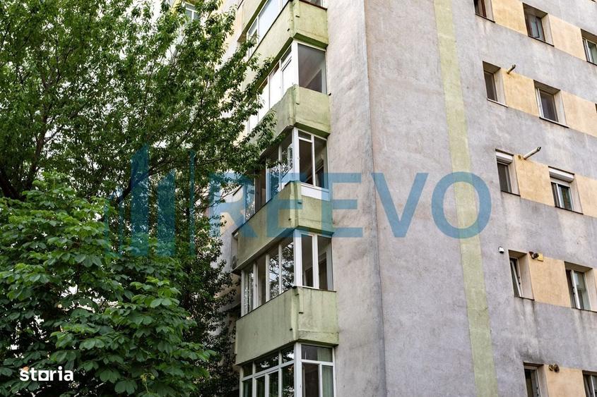 Apartament cu 3 camere decomandat în Narcisa