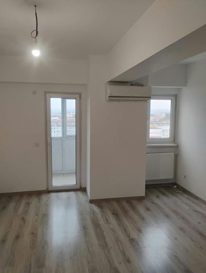 Apartament cu 2 camere decomandat în Valea lui Pătru