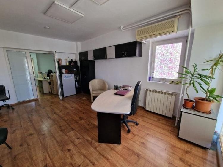 Birou, de 100 mp, în Ultracentral
