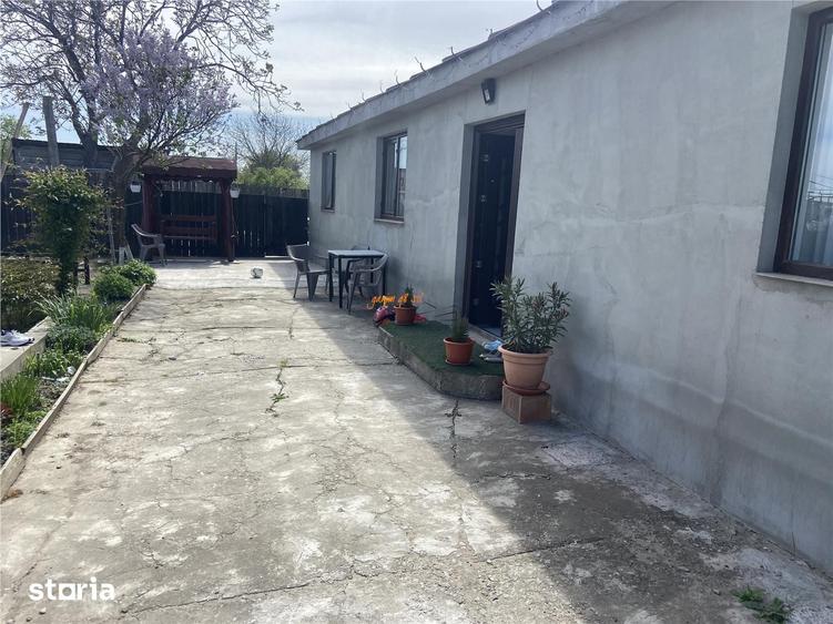 Casă cu 4 camere cu Teren 913 Mp în Vânători