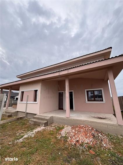 Casă cu 4 camere cu Teren 335 Mp în Central