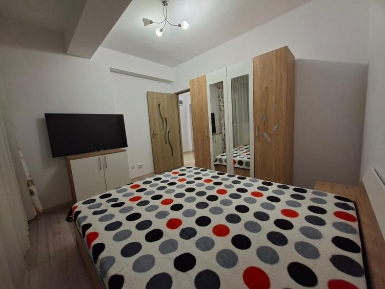 Apartament cu 2 camere decomandat, mobilat în Roșu
