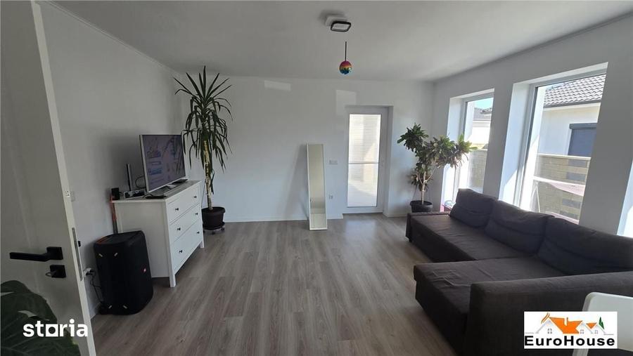 Casă cu 4 camere cu Teren 450 Mp în Cetate