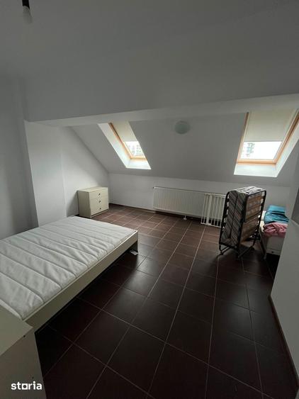 Apartament cu 3 camere semidecomandat în Nord