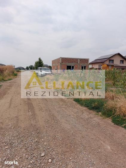 Teren constructii,336 mp,deschidere peste 17 m.Zona in dezvoltare . - 4