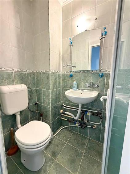 Apartament cu 3 camere decomandat în Nufărul