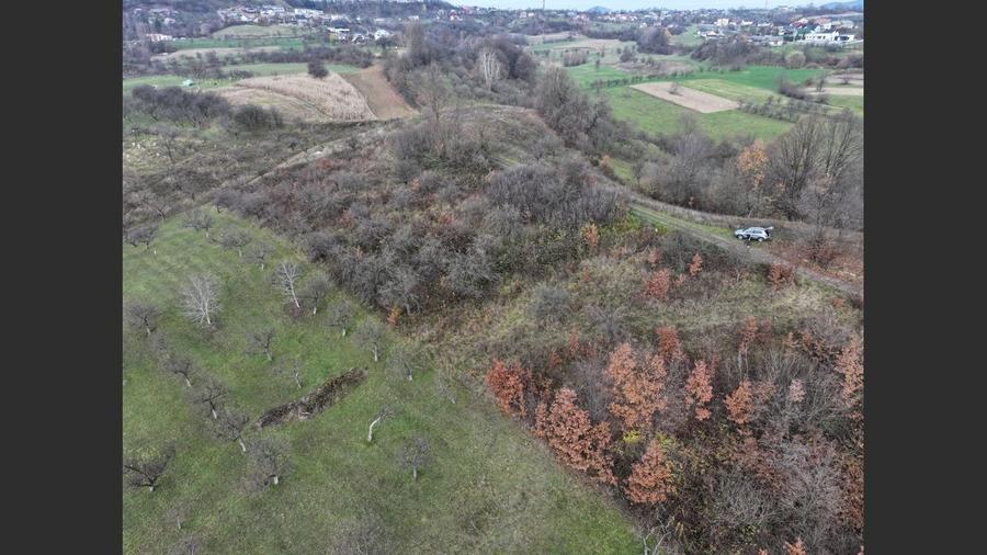 Teren Construcții intravilan de 5578 mp, în Groși