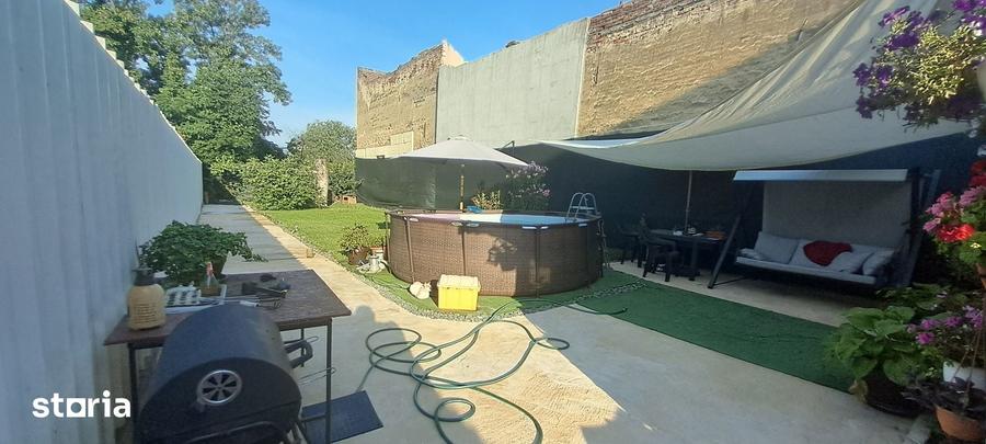 Casă cu 7 camere cu Teren 411 Mp în Iosefin