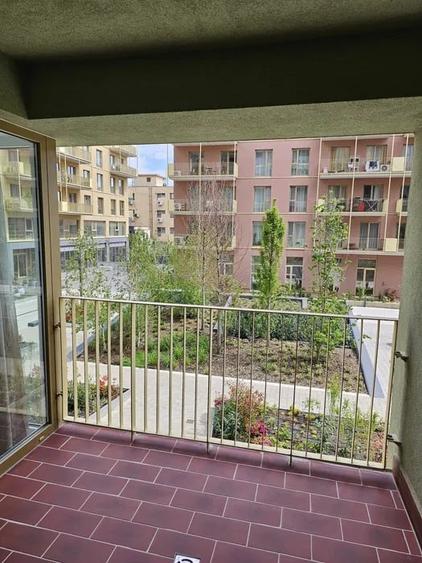 Apartament cu 2 camere semidecomandat, mobilat în Jiului